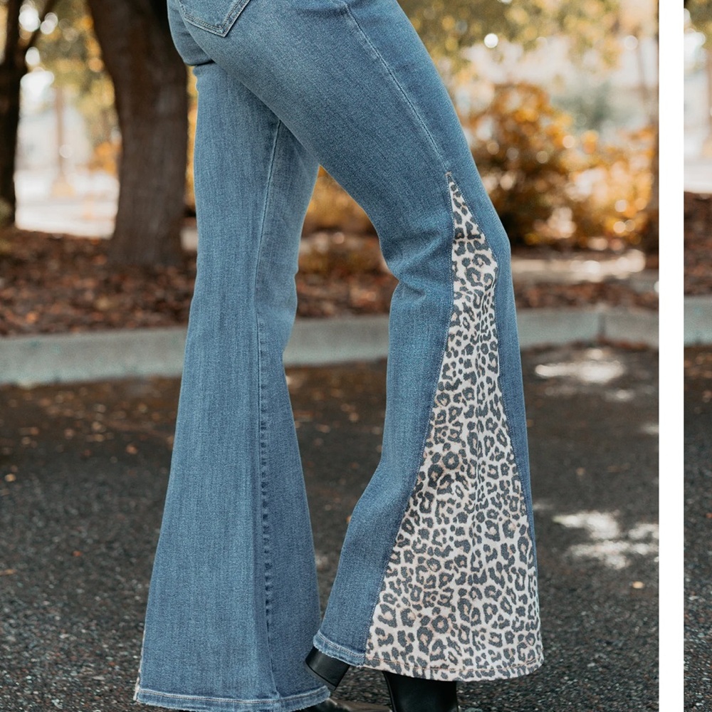 Cello Jaden Leopard Detail Flare